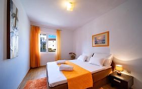 Apartments Lazaric